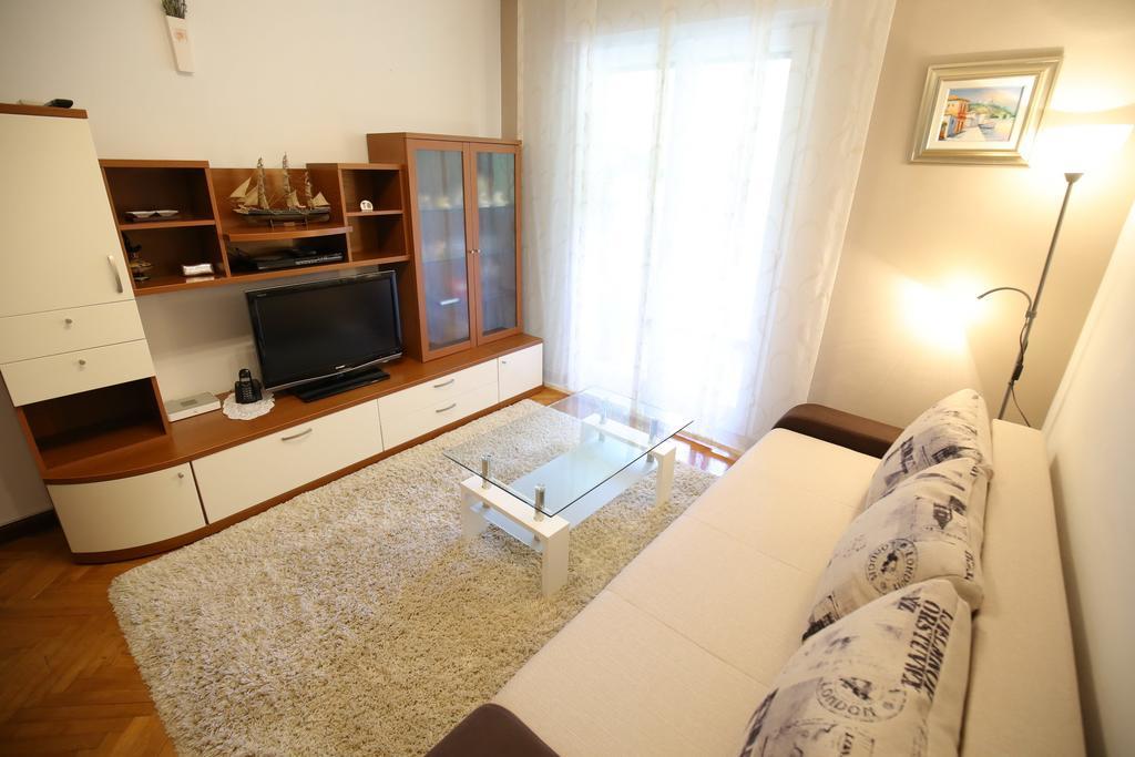 Apartment Navigare 자다르 객실 사진